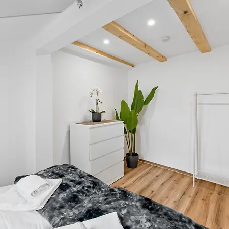 - Modernes Im Stadtzentrum - Klima - Netflix * Ludwigsbourg